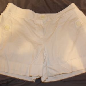 Loft short in white size 8